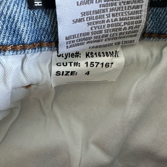 Kut from the Kloth Jane Jean Shorts - Picture 5 of 9